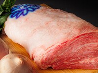 目の前で仕上げる明石の旬魚と神戸高見牛サーロインの饗宴コース　お料理全4品+デザート 25,000円