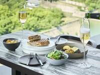 【Rooftop Terrace Plan】SONATA Rooftop Escape – 90-minute free-flow dining plan with guaranteed terrace seating offering views of Osaka Castle