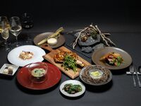 富士山麓の食材と季節を楽しむプレミアム薪料理コース