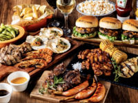 【平日昼割プラン】11時〜13時来店で10%OFF！2時間飲み放題付！ビーフやホタテ・海老などのシーフード、さらにボリュームのあるハンバーガーも付いた贅沢BBQ♪【プレミアムBBQプラン】