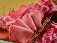 Lunch-exclusive: New “Today’s Grilled Meat Only Set PREMIUM” Today is Meat Day! We’ve prepared a special set for such a day. It includes 9 carefully selected pieces of grilled meat!