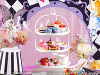 ＜特別会場へご案内＞【カフェフリー】アリスのゴシックファンタジーアフタヌーンティー (土日祝)