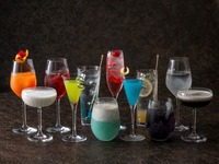 [Online exclusive/Window seat guaranteed] Cocktail featuring birthstone and favorite color, afternoon tea with Shine Muscat grapes and pears, plus 25 types of free coffee | 9,000 yen