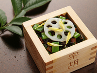 蓮 （はす）