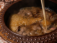 [Eksklusibo sa mga pribadong upuan sa counter] Espesyal na Sukiyaki Course na nagtatampok ng maingat na piling Wagyu beef