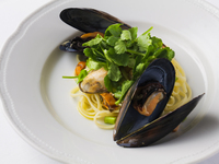 【DINNER COURSE 12000YEN】旬の食材を季節毎にお楽しみ頂ける全6品 　新メニュー