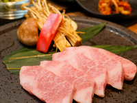 【Reservation-only】Yazawa Casual Course – 9 dishes in total. Features classic items such as Kobe beef shabu-shabu, Kobe beef sirloin, short rib, and offal.