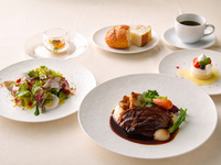 Lunch half-course (main: beef cheek)