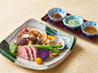 ◇（土日祝日）★四季彩ランチ★9月のおすすめ【大黒本しめじの炭火焼きと天元豚の低温調理】