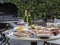 【カジュアルBBQ】駅直結の手ぶらBBQ！開放感あるテラス席で本格イタリアンBBQ！（金土日祝）