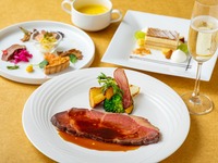HOLIDAY CHEFS LUNCH with a Glass of Sparkling Wine ［From September］