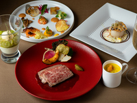 SIGNATURE DINNER with free-flow beverages［From September］