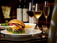 【Weekdays only】Wagyu beef burger & petit fours <with Non-Alcoholic Beverage Flow> 