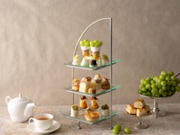 シャインマスカットと洋梨のアフタヌーンティー＆25種のカフェフリー | 7,000円