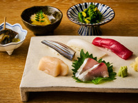 【1日2組限定】虹の月＋鷹ノ目 300mlボトル付きペアプラン