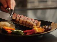 [Lunch-exclusive course] Premium Kobe beef course featuring rare cuts <110g> – 6 dishes total. Regular price: 12,210 yen ⇒ Special price: 10,780 yen