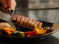 [Dinner Course] Premium Kobe Beef Exclusive Rare Cut <110g> – 6 Dishes – ¥12,820 (Includes 1 Complimentary Drink ※Draft Beer Available)