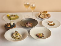 [Anniversary Course] Autumn Harvest × Forest Fragrance: A 7-course meal featuring the flavors of autumn, plus a glass of champagne to toast and a personalized message plate