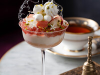 Seasonal Parfait/peach (only Bar time)