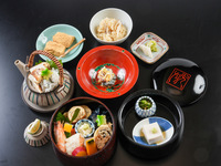 Koetsu Mizusashi Bento Box