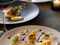 Arva Christmas Dinner Course＋Window, a glass of Aman Champagne
