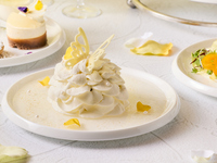 Cloud Rose Afternoon Tea ~Autumn Magredies~