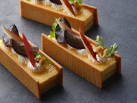 Red Hazelnut and Apple Tart　9/1–11/30