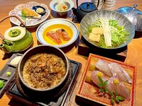 9/1スタート【～秋の味覚～秋桜ランチ】選べる食事！⇒釜飯『秋ぶりともみじ鯛の柚子しゃぶ小鍋』＆『松茸と和牛の羽釜めし』 土日祝価格3,500円