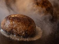 秋のあけぼのコース｜ハンバーグ 150g