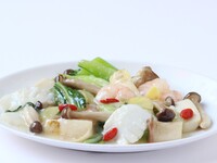 【平日オンライン予約限定】お勧めランチ　小海老と花切りイカの塩味炒め（8月）