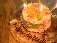 記念日🎊お祝いケーキ4〜5名