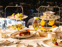 キャビア「SIGNATURE」SHINE MUSCAT  HIGH TEA
