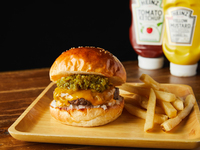【Omi Beef】　Jalapeno Cheeseburger