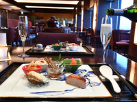 [8/24 Limited Seats – Minato Mirai Festival with Viewing Seats at Rinko Park] Special Dinner Course | 30,000 yen