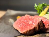 1周年特別価格！新里牛のステーキ