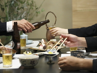 【Private room guaranteed】“Beef steak as the main dish” Silver Week limited plan with one selectable drink: ¥13,000