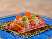 [Special Anniversary Course] We offer “Premium Wagyu Beef Uni & Crab Yukke Dog”, “Brioche Cutlet Sandwich with Premium Tenderloin – Homemade Sauce”, “Adult’s Infinite Pork & Infinite Series”, and “White Freezing Cold Noodles”!