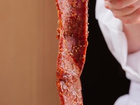 Private rooms guaranteed! Our new “Shinjuku Ushimitsu Grand Opening Course” features “Brioche-cutlet sandwich with carefully selected pork loin,” “Wagyu uni yukke dog,” and “white frozen cold noodles.” Additionally, we serve grilled meats of exceptional quality, seasoned with our specially selected condiments.