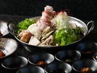 Sakurajima Black Pot for two people – Savoring Kagoshima’s black beef, black pork, and black chicken