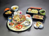 호응에 힘입어 제2탄! 【“가가 산책” 낮 ~늦가을의 색채~ 가가의 풍성한 수확】 제철 별미를 조금씩 맛보며 1잔의 음료도 제공