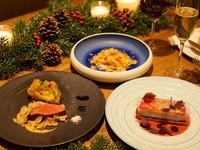 Limited to December 19 (Sat)–25 (Fri): Christmas Course (with special wine pairing)