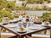 [Guaranteed window seat & glass champagne] Autumn-themed Japanese chestnut afternoon tea