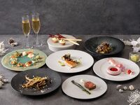 【Xmas2026】スカイラウンジ確約　贅沢食材を愉しむ天空のクリスマスディナー全8品＋乾杯酒