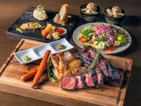 【Sin bebidas ilimitadas・Solo comida】 “Menú de carne de cebada”: 4 platos, 10 variedades. 4,500 yenes