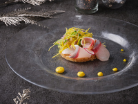 ◆【Christmas 2026】 Premium lunch featuring authentic French cuisine, lamb, and a Christmas dessert wagon—champagne toast included!