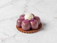 Cassis Earl Gray Milk Chocolate Flower
