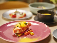 THE DINING COURSE