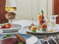 ★シェフお勧め★アミューズ＆前菜6種盛からドルチェのティラミス迄の 全5品ランチ！
