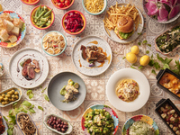 【15% Off Until 9/22】【Weekday Lunch】2-Hr. Salad & Dessert Bar + Choice of Main