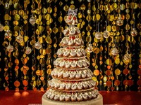 【Xmas2026 12月23日～25日限定】＜メインディッシュ＆ワイン飲み比べ2杯付＞～クリスマスディナーブッフェ～ 🍓いちごとチョコのマリアージュ🍫￥12000